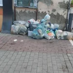 Marano ancora sommersa dai rifiuti. Gli incivili, il fallimento della ditta e la sfida ormai persa dai funzionari comunali e dai tecnici