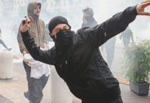 MILANO, GUERRIGLIA URBANA, DEVASTAZIONI E CARICHE ALLE POLIZIA