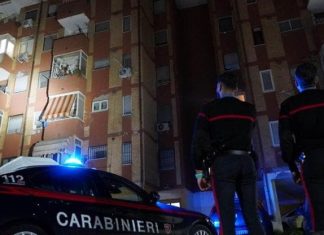 Marcianise, 13enne accoltellato al centro commerciale: due uomini fermati per tentato omicidio