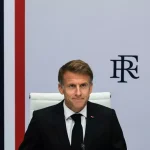Proteste e devastazioni in Francia, Macron alla Nazione: “Proviamo rabbia e vergogna”
