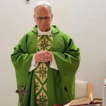Il Papa al Gemelli in costante miglioramento, ha celebrato la Messa: grazie per le cure